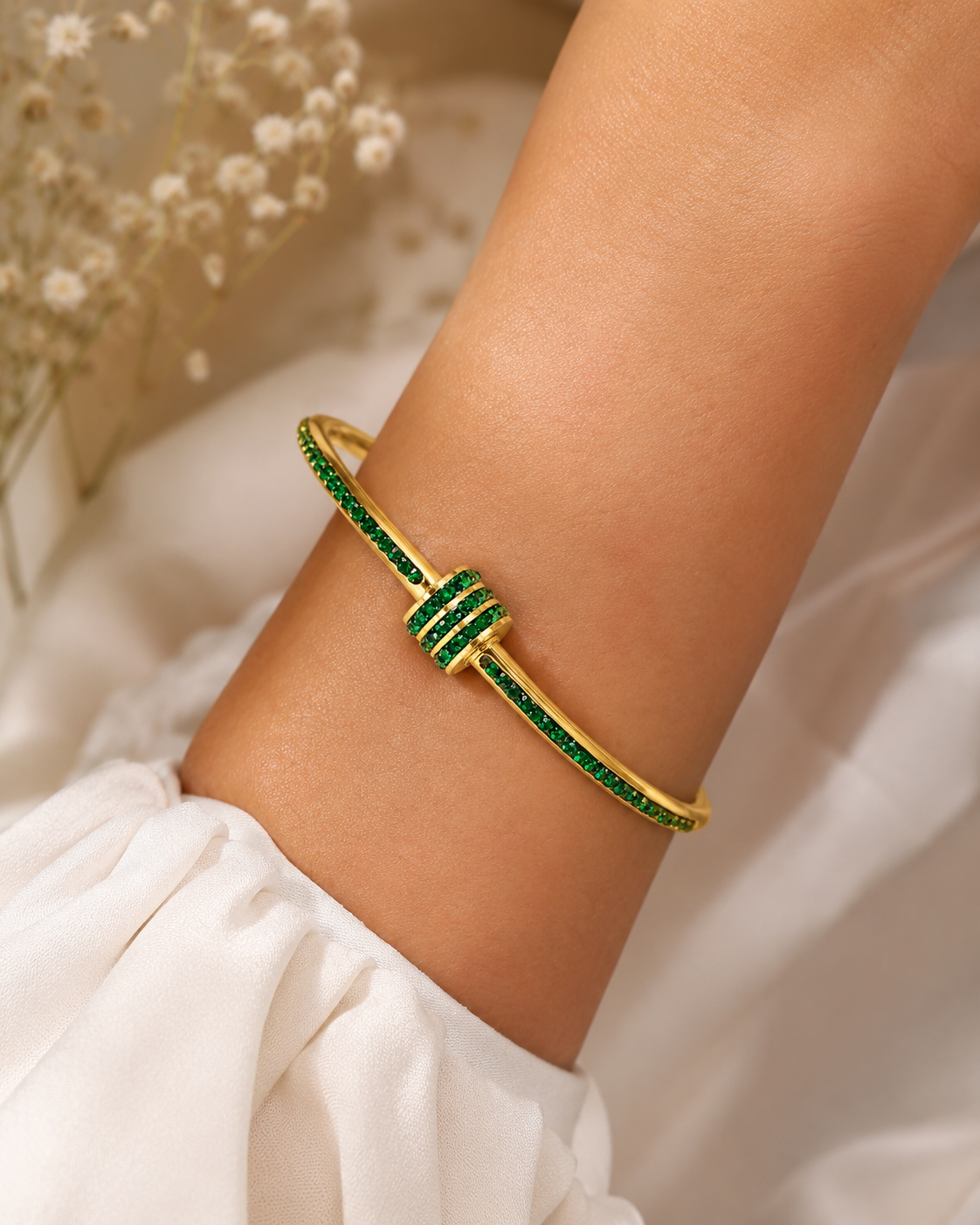 Emerald Luxe Knot Bangle