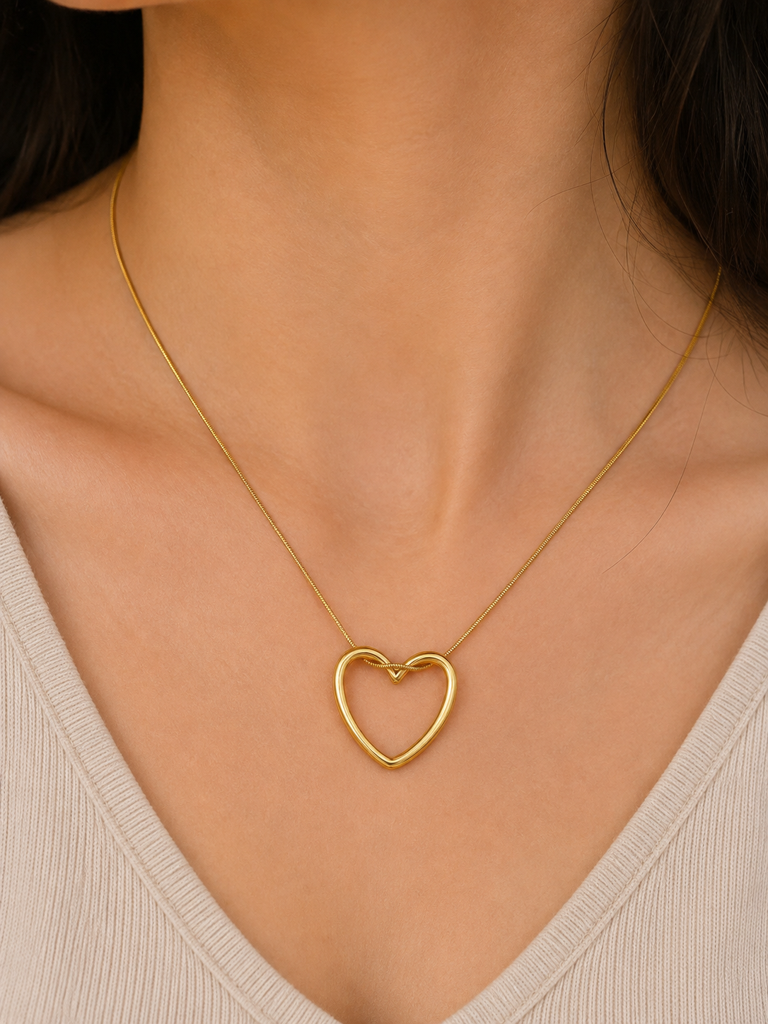 Gold Stainless Steel Amora Open Heart Necklace – waterproof, anti-tarnish, hypoallergenic | Emira Jewels