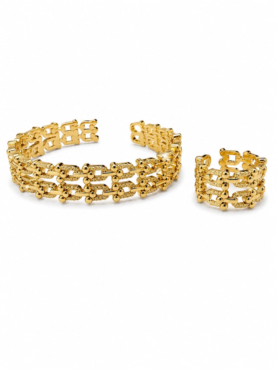 Amara gold-tone interlocking link bangle and matching ring set – Emira Jewels UAE